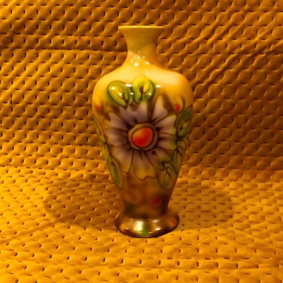 VINTAGE Royal Art Pottery made in England - Picture 1 of 3